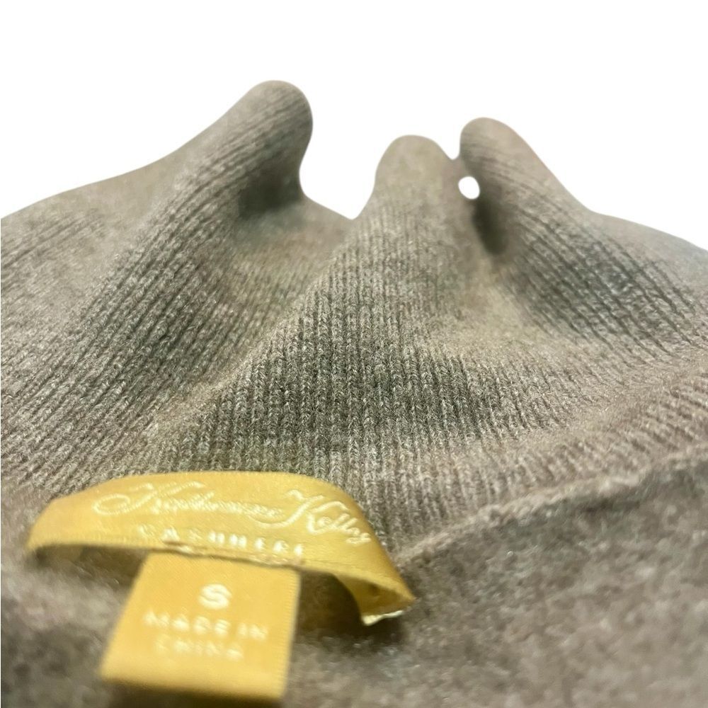 Katherine Kelly Cashmere Sweater - Picture 4 of 5